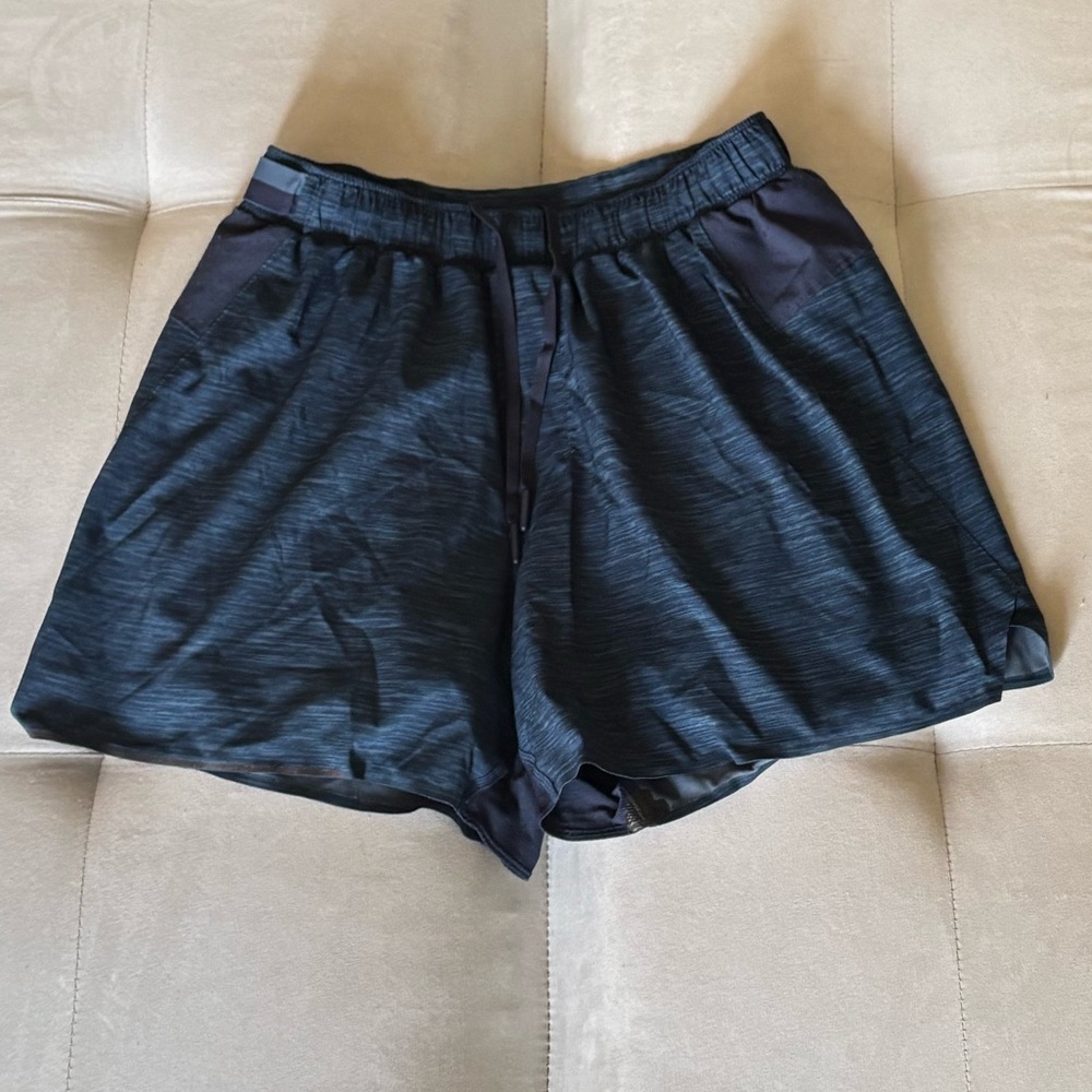 Lululemon Surge Shorts 4” Lined Size S - Picture 7 of 11